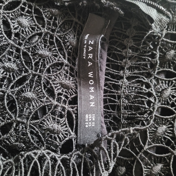 Zara Mock Neck Ruffle Lace Top - Picture 11 of 11